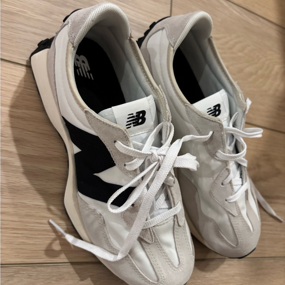New Balance 327 White and Black Shoes